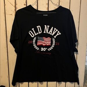 Old‎ Navy Black T-Shirt